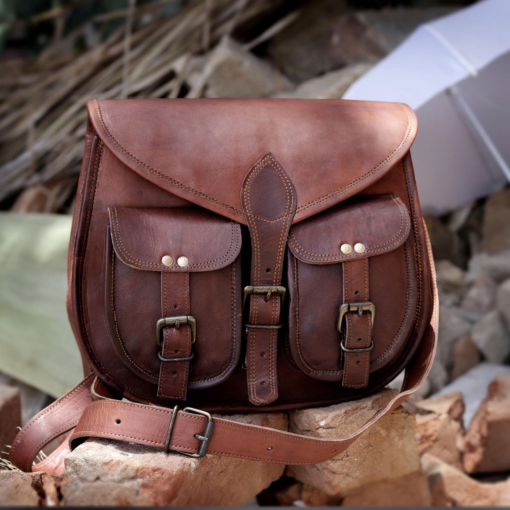 Handmade Leather Crossbody Saddle Bag – Vintage Travel Handbag